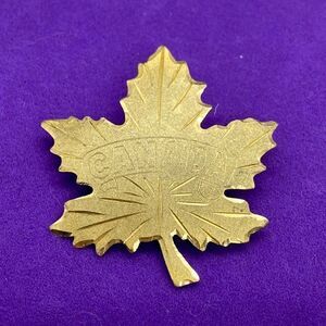 💛 Gold Plated Sterling Bond Boyd Canada Maple Leaf Brooch